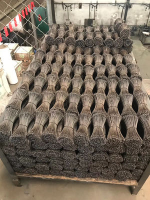 Cables de acero de cobre para unión y sellado duraderos en el jardín