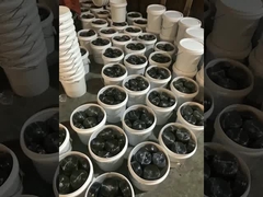 con una longitud de más de 30 mm,